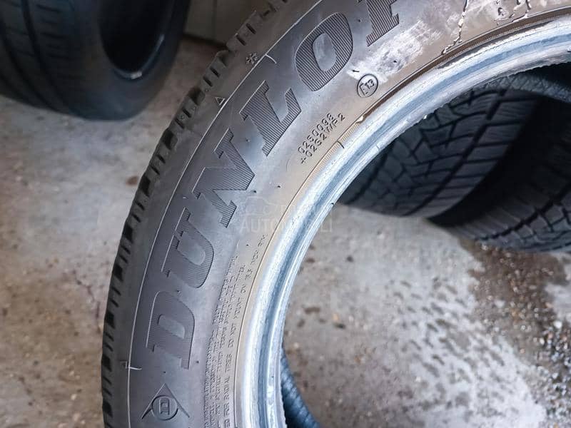 Dunlop 205/55 R16 Zimska