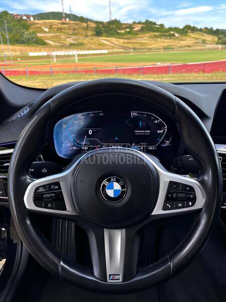 BMW 520 enterijer u M paketu