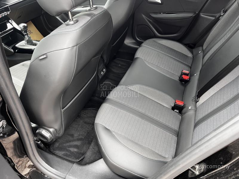 Peugeot 208 1.2 Allure/Virtual3D