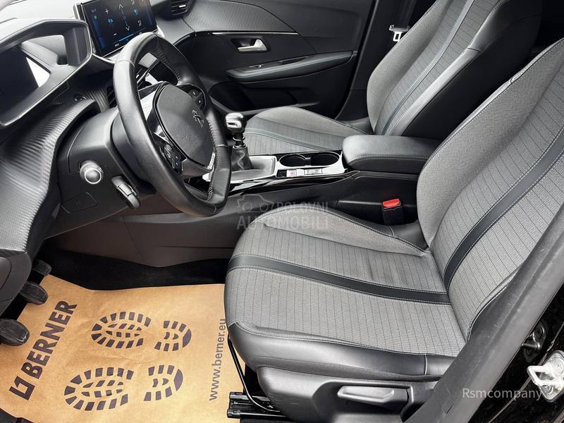 Peugeot 208 1.2 Allure/Virtual3D