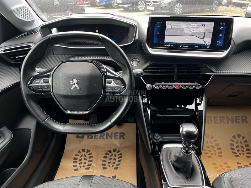 Peugeot 208 1.2 Allure/Virtual3D