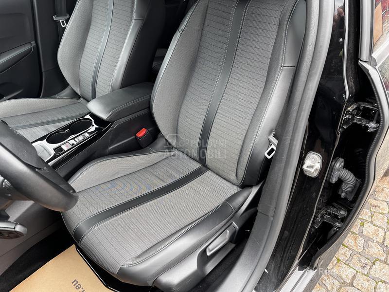 Peugeot 208 1.2 Allure/Virtual3D