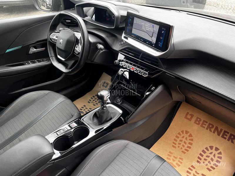 Peugeot 208 1.2 Allure/Virtual3D