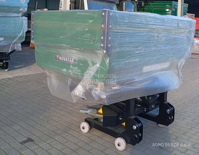 RASIPAČI ĐUBRIVA 1000L