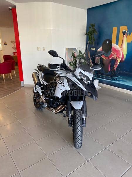 Benelli trk502x