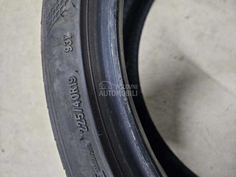 Goodyear 225/40 R19 Letnja