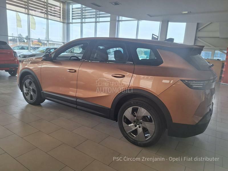 Opel Grandland X 12T Hybrid 48V