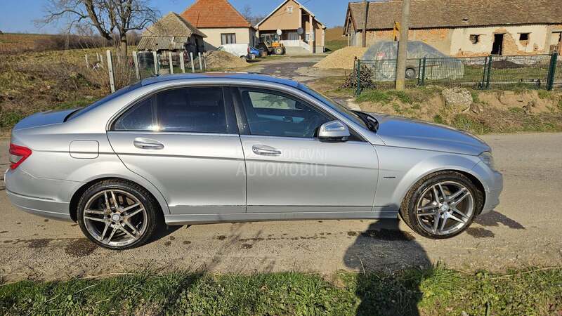 Delovi za Mercedes Benz C 220 W204 2008. god.