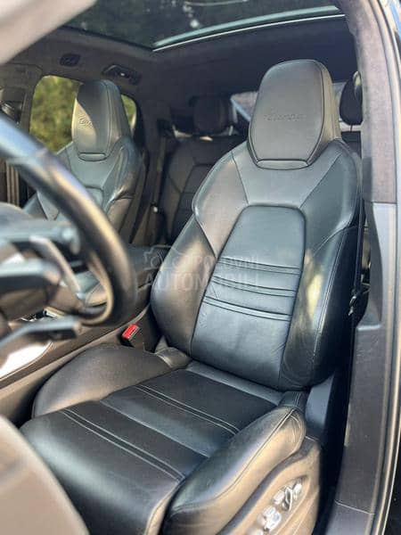 Porsche Cayenne Coupe TURBO