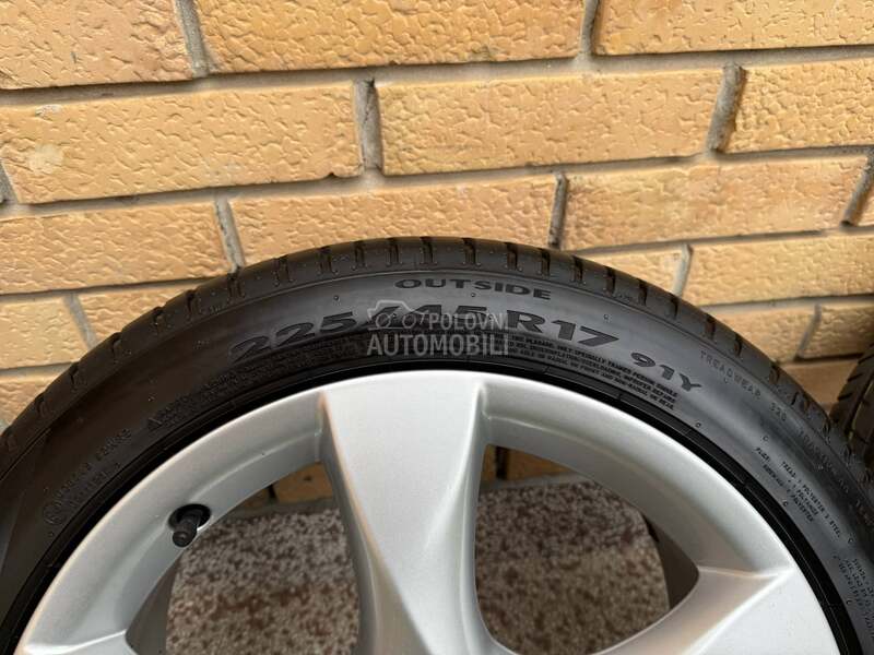 Pirelli 225/45 R17 Letnja