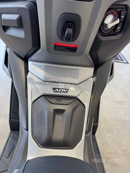 Voge SR1 ADV