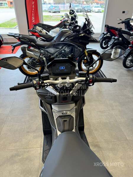 Voge SR1 ADV