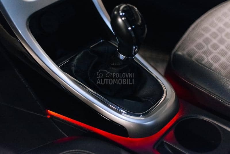 Opel Astra J GTC OPC