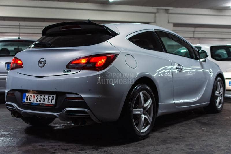 Opel Astra J GTC OPC