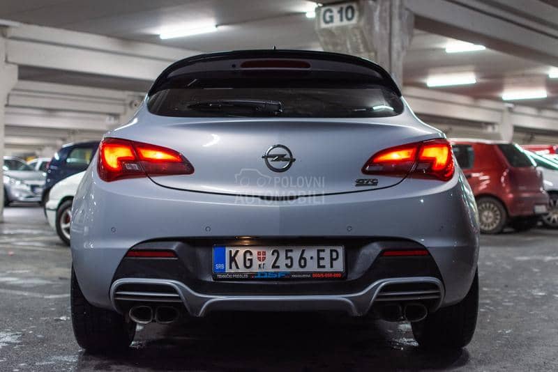 Opel Astra J GTC OPC