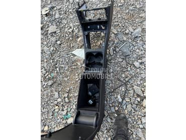 Naslanjač za ruku za Volkswagen Passat B6, Passat B7, Passat B7 Alltrack ... od 2004. do 2014. god.