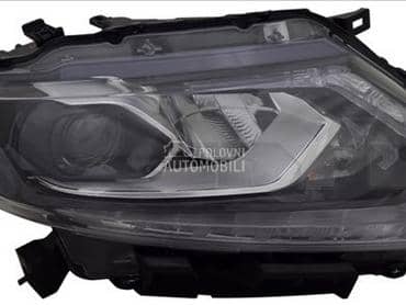 Desni far za Nissan X-Trail od 2014. do 2024. god.