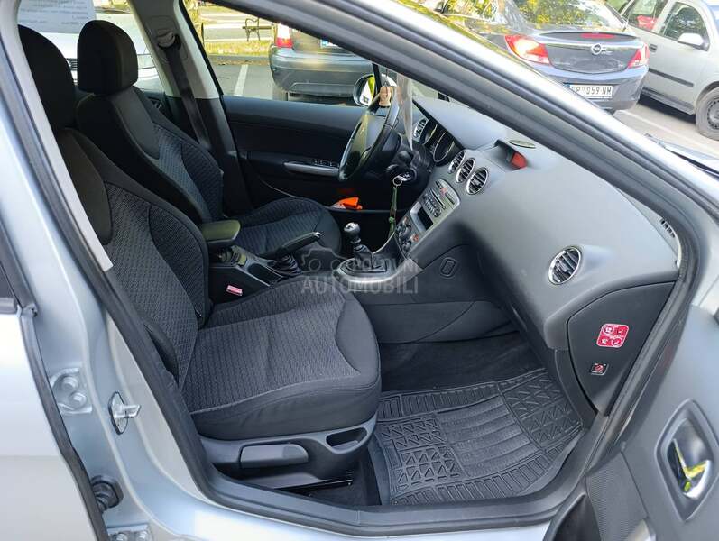 Peugeot 308 1.6 HDI SW PREMIUM