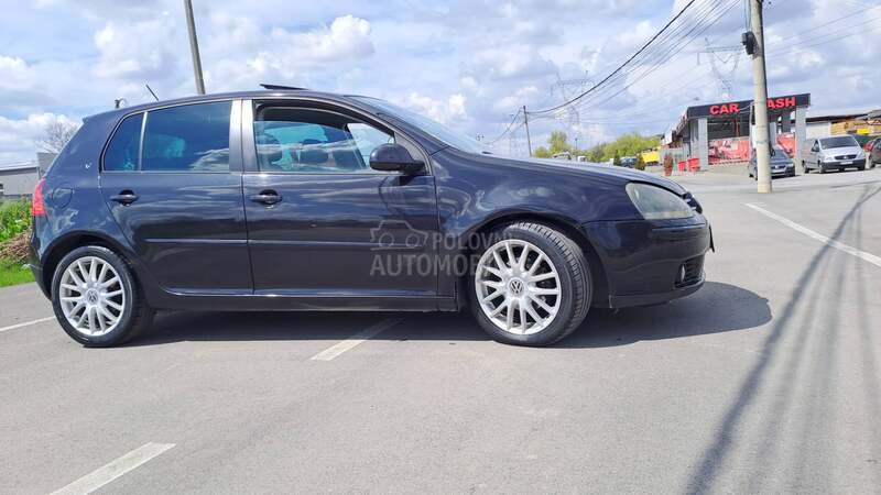Volkswagen Golf 5 TOUR
