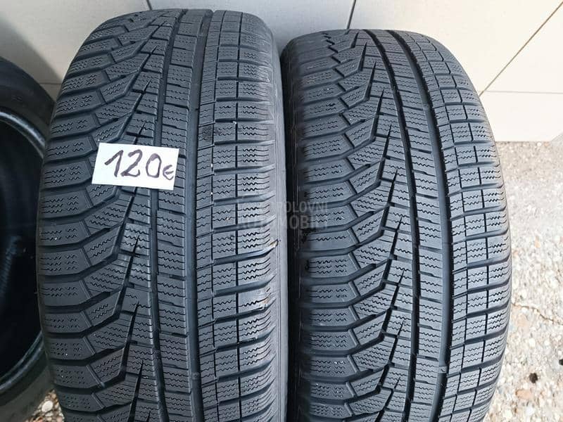 Hankook 225/55 R17 Zimska