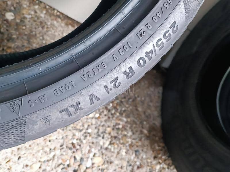 Continental 255/40 R21 Zimska