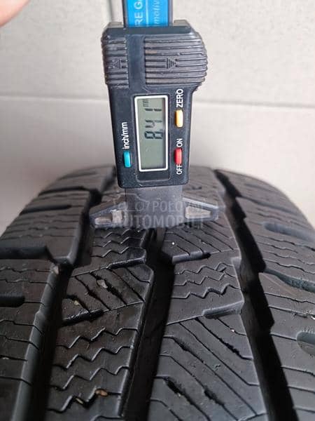 Michelin 215/70 R15 Zimska