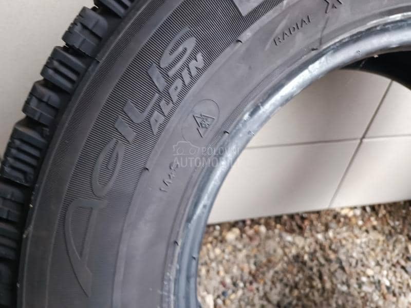 Michelin 215/70 R15 Zimska
