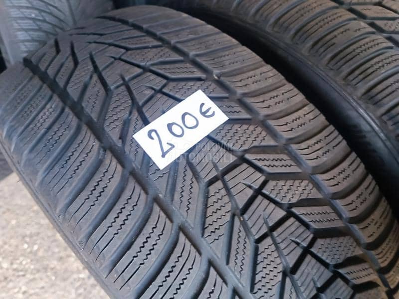 Hankook 255/45 R20 Zimska