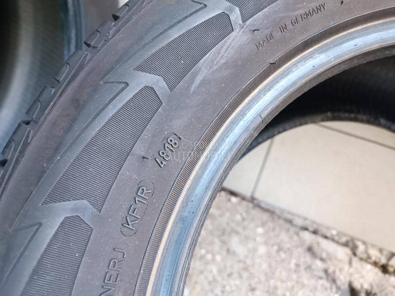 Goodyear 235/60 R17 Zimska