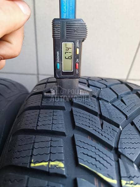 Goodyear 235/60 R17 Zimska