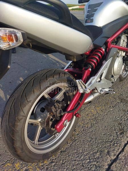 Kawasaki er6n