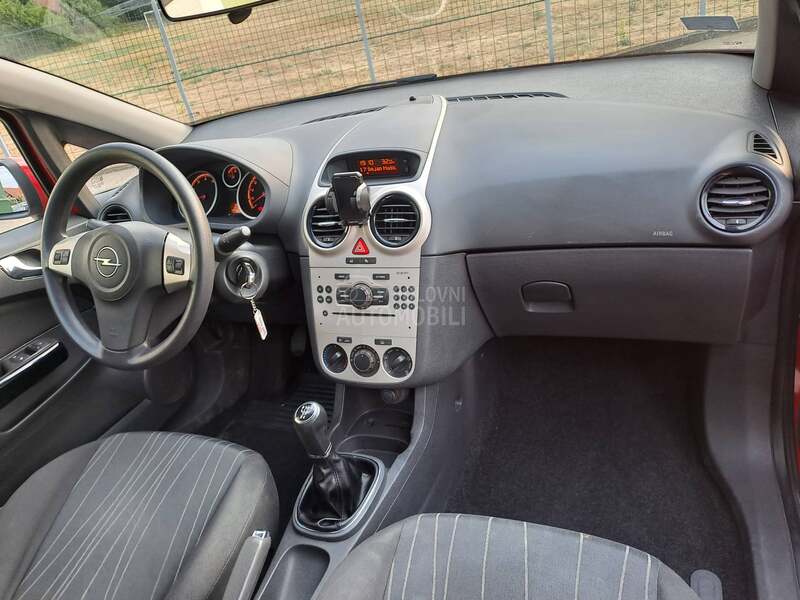 Opel Corsa D 1.0XEP