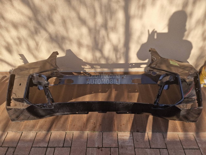 Prednji branik G05 M