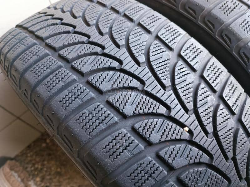 Bridgestone 235/60 R18 Zimska
