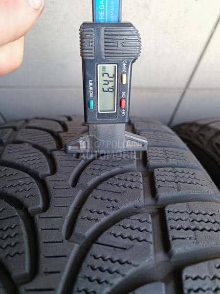 Bridgestone 235/60 R18 Zimska