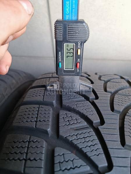 Bridgestone 235/60 R18 Zimska