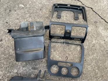 plastike table za Volkswagen Golf 5 od 2003. do 2008. god.