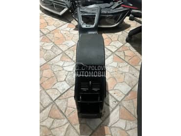 Naslom za Škoda Octavia od 2005. do 2013. god.