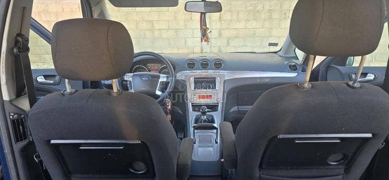 Ford Galaxy 