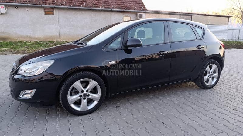 Opel Astra J 1.7 cdti