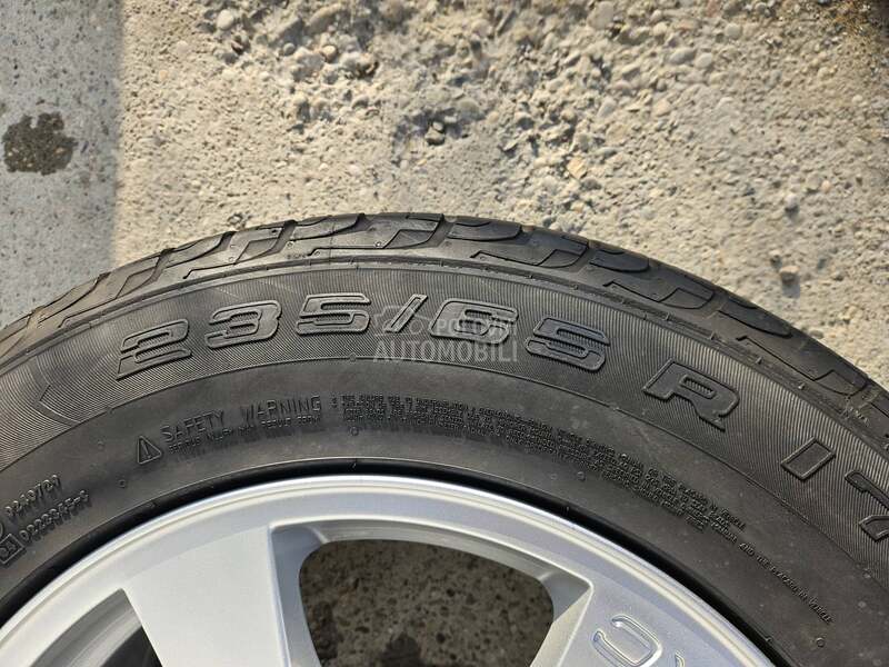 Continental 235/65 R17 Letnja