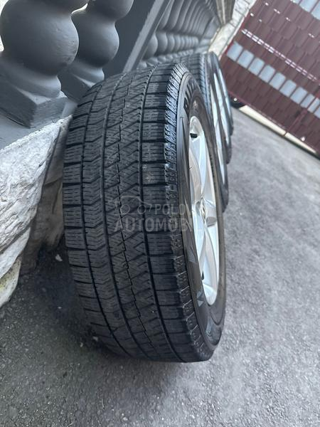 Bridgestone 195/65 R15 Zimska