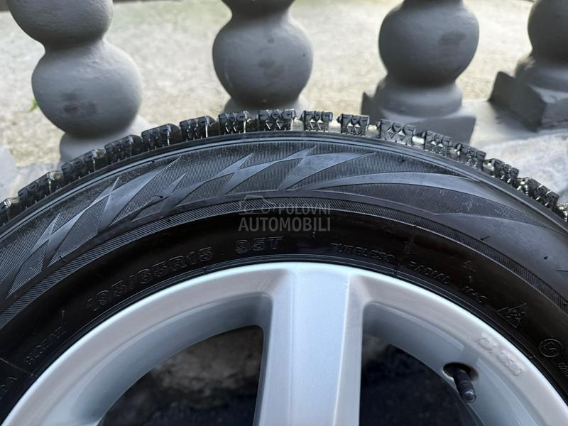 Bridgestone 195/65 R15 Zimska
