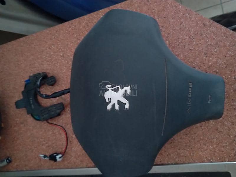 peugeot boxer airbag