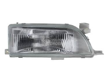 Desni far za Toyota Corolla od 1992. do 1997. god.