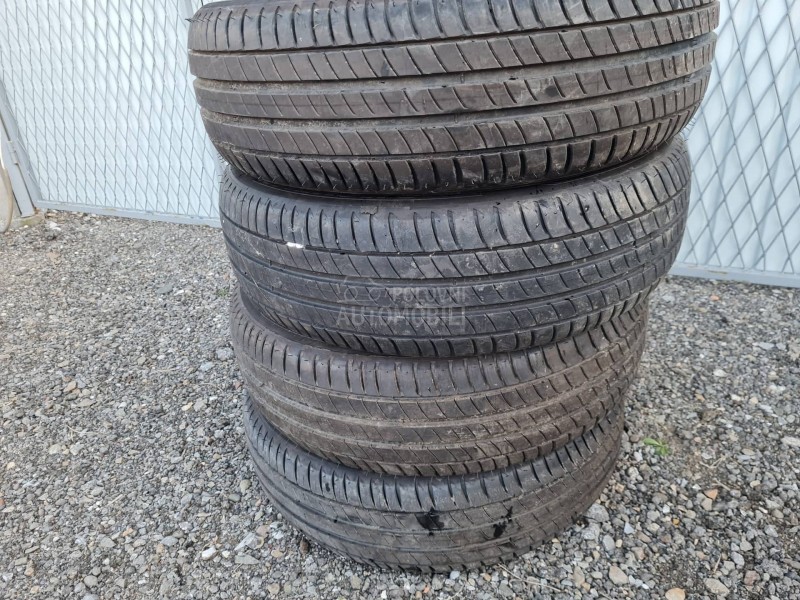 Michelin 215/65 R17 Letnja