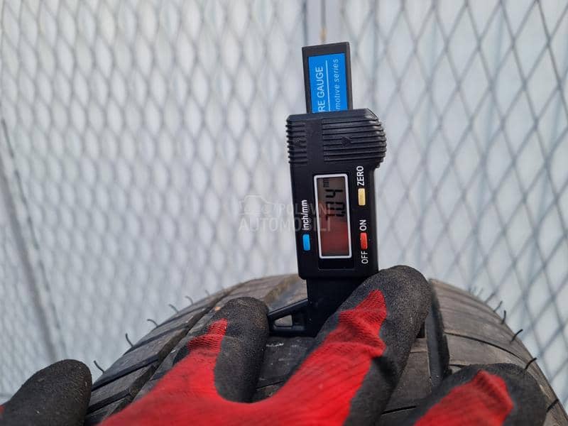 Michelin 215/65 R17 Letnja