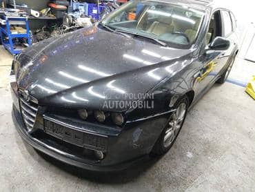 Alfa Romeo 159 -  kompletan auto u delovima