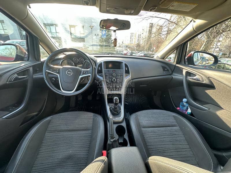 Opel Astra J 1.6