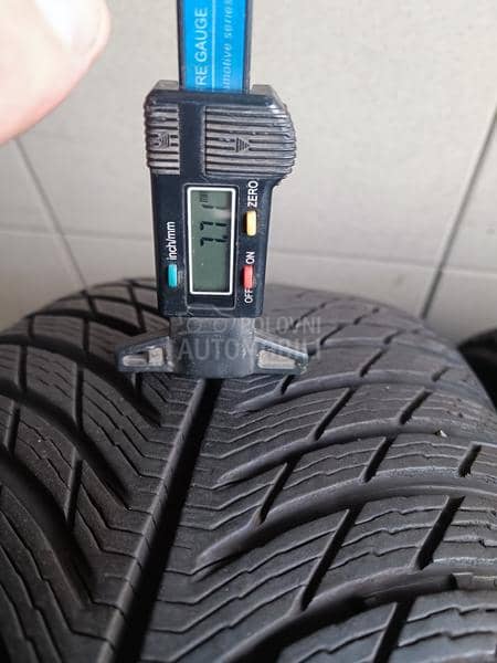 Michelin 235/60 R18 Zimska